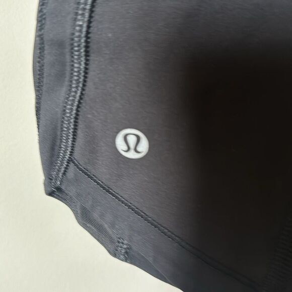 Like new sz 4 Lululemon Fast and Free black cropped leggings mesh side - Picture 7 of 11